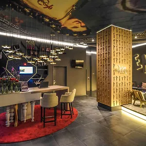 **** Otel Mercure First Avusturya